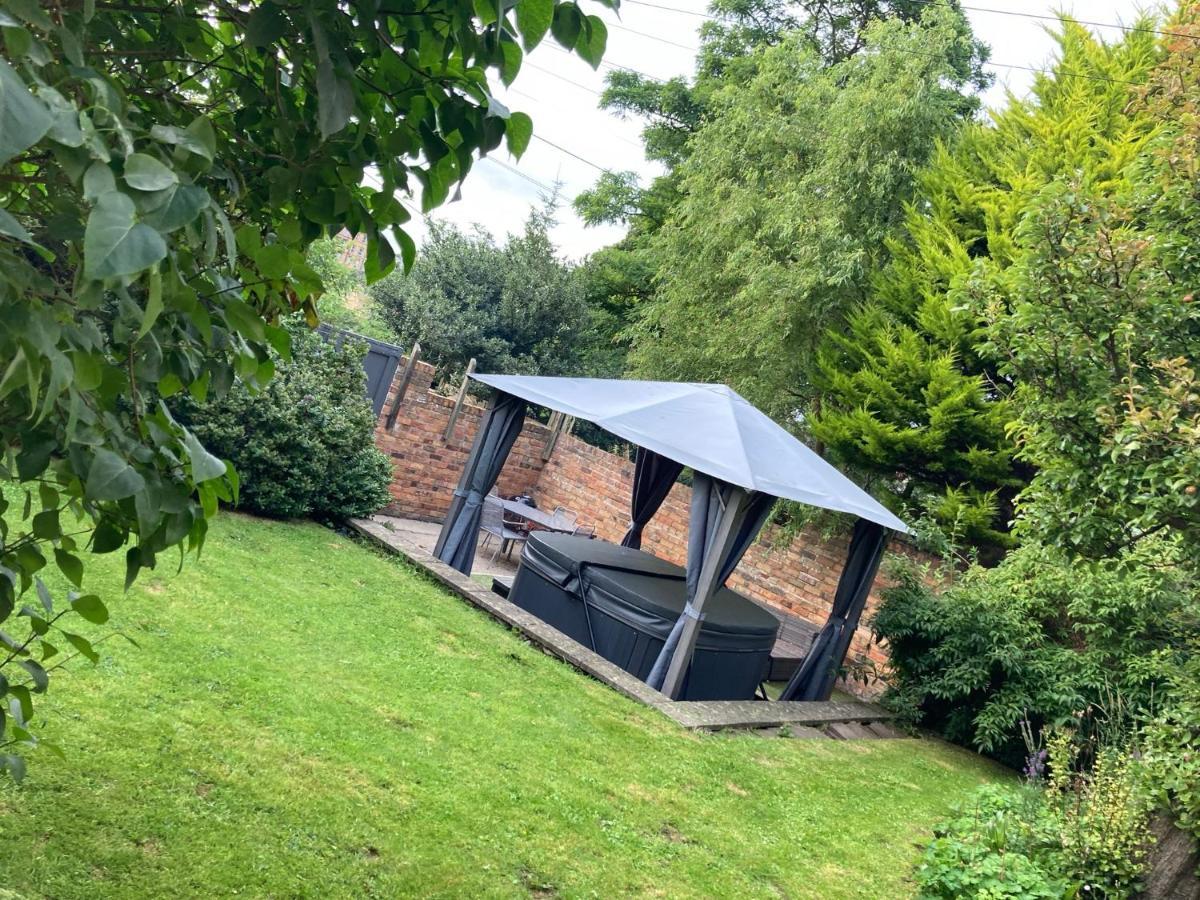 Seafolly With Optional Private Hot Tub - Holiday Home Apartment South Bay Scarborough Bagian luar foto